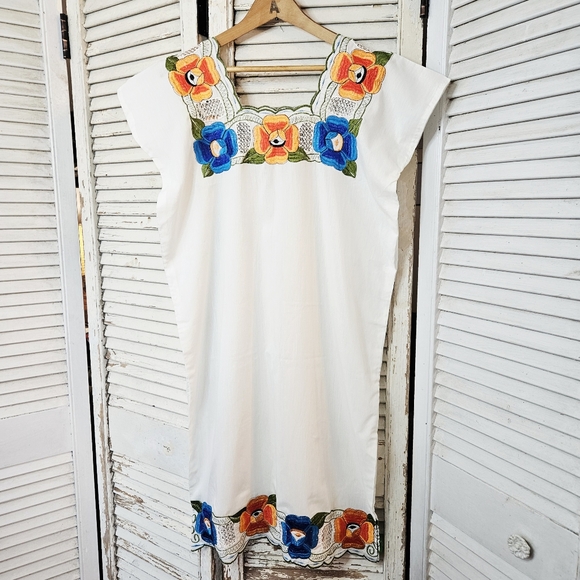 Vintage 70s Embroidered Mexican Peasant Dress S/M - Picture 12 of 12